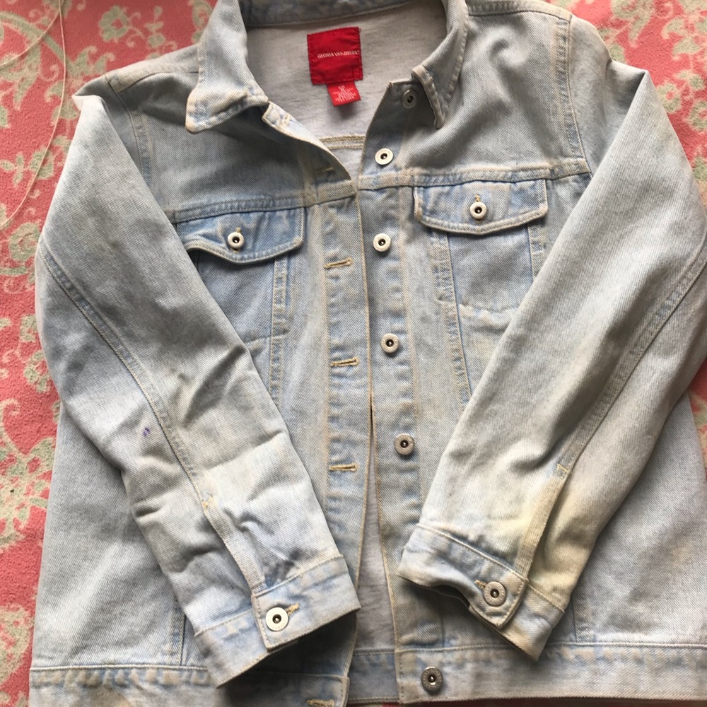 Light wash jean jacket